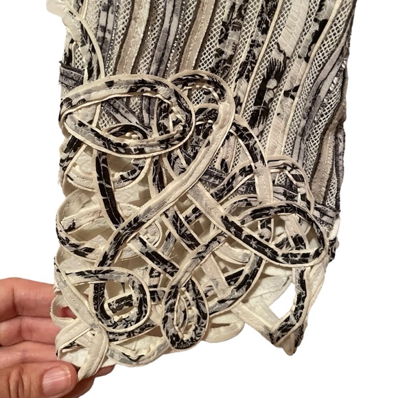 Obstinee by IKA Beautiful Button Up Ribbon Textured Jacket size 10 - Picture 6 of 11